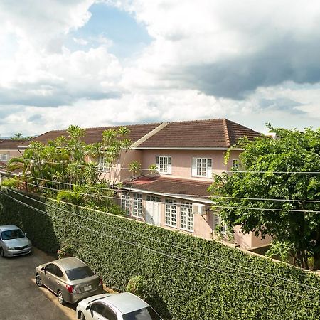 Choose To Be Happy At Seymour # 9 And #16 - Studio Apartments Кингстон Экстерьер фото