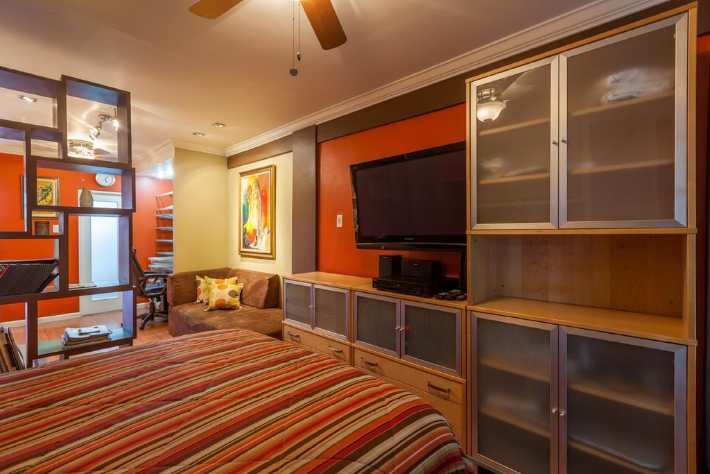 Choose To Be Happy At Seymour # 9 And #16 - Studio Apartments Кингстон Номер фото