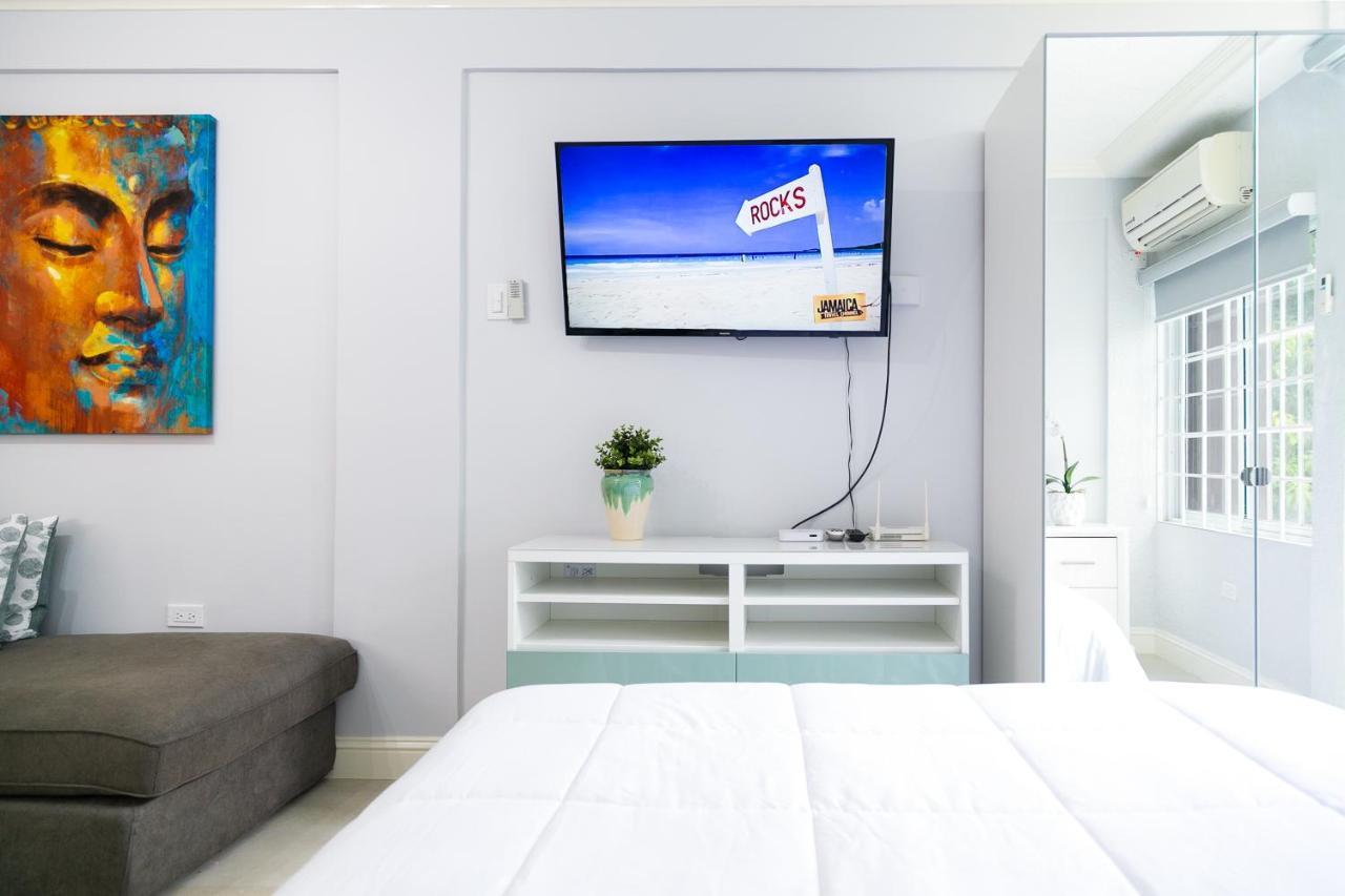 Choose To Be Happy At Seymour # 9 And #16 - Studio Apartments Кингстон Экстерьер фото